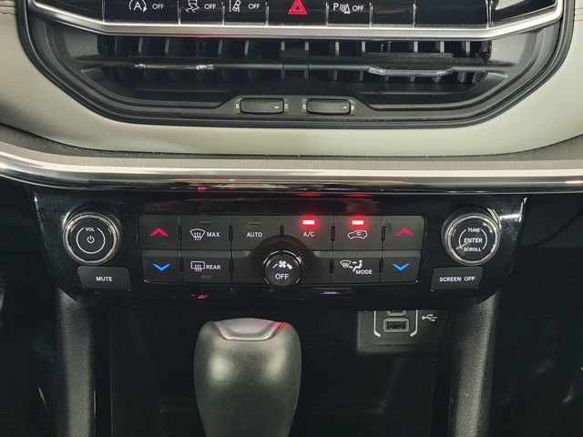 Used 2024 Jeep Compass Limited AWD/4WD image 23