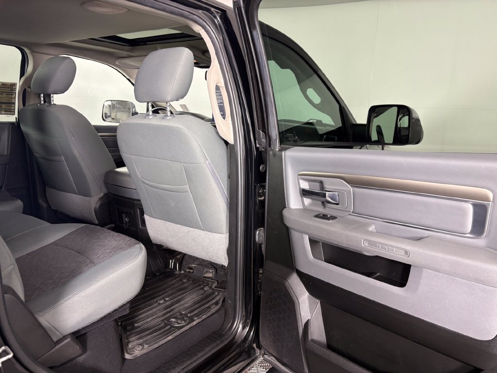 Used 2020 RAM 1500 Warlock w/ Trailer & Traction Group AWD/4WD image 33