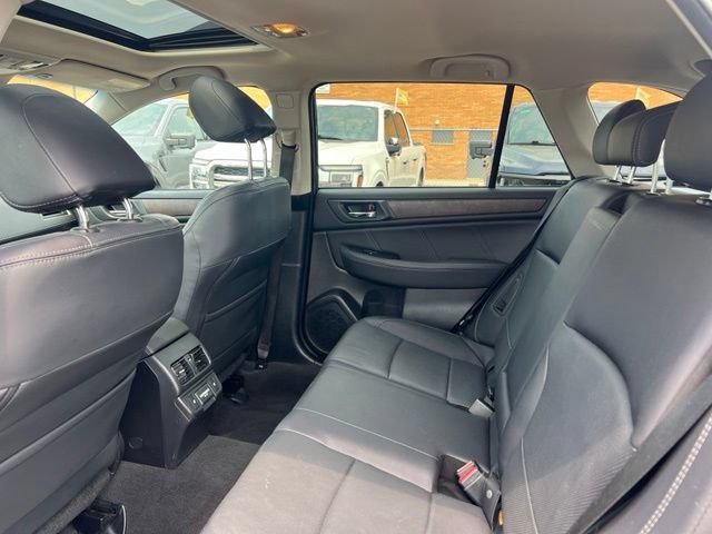 Used 2018 Subaru Outback 3.6R Limited AWD/4WD image 24