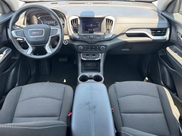 Used 2024 GMC Terrain SLE AWD/4WD image 12
