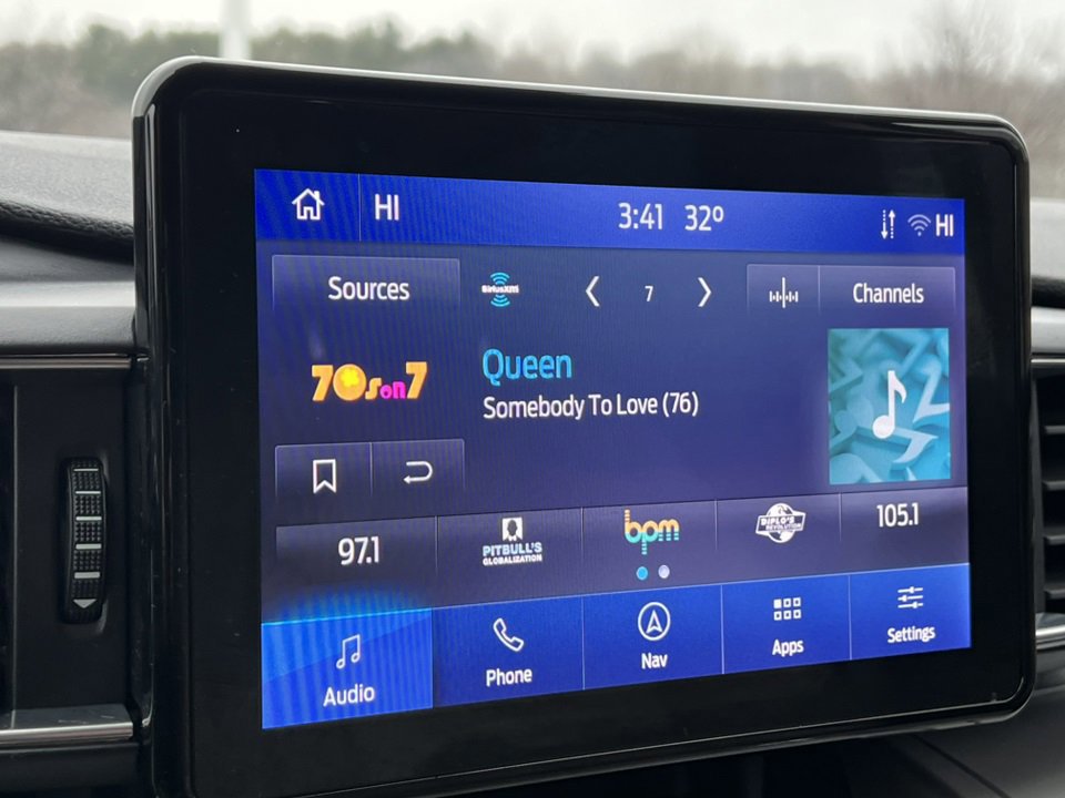 Certified 2022 Ford Explorer XLT w/ Equipment Group 202A image 28