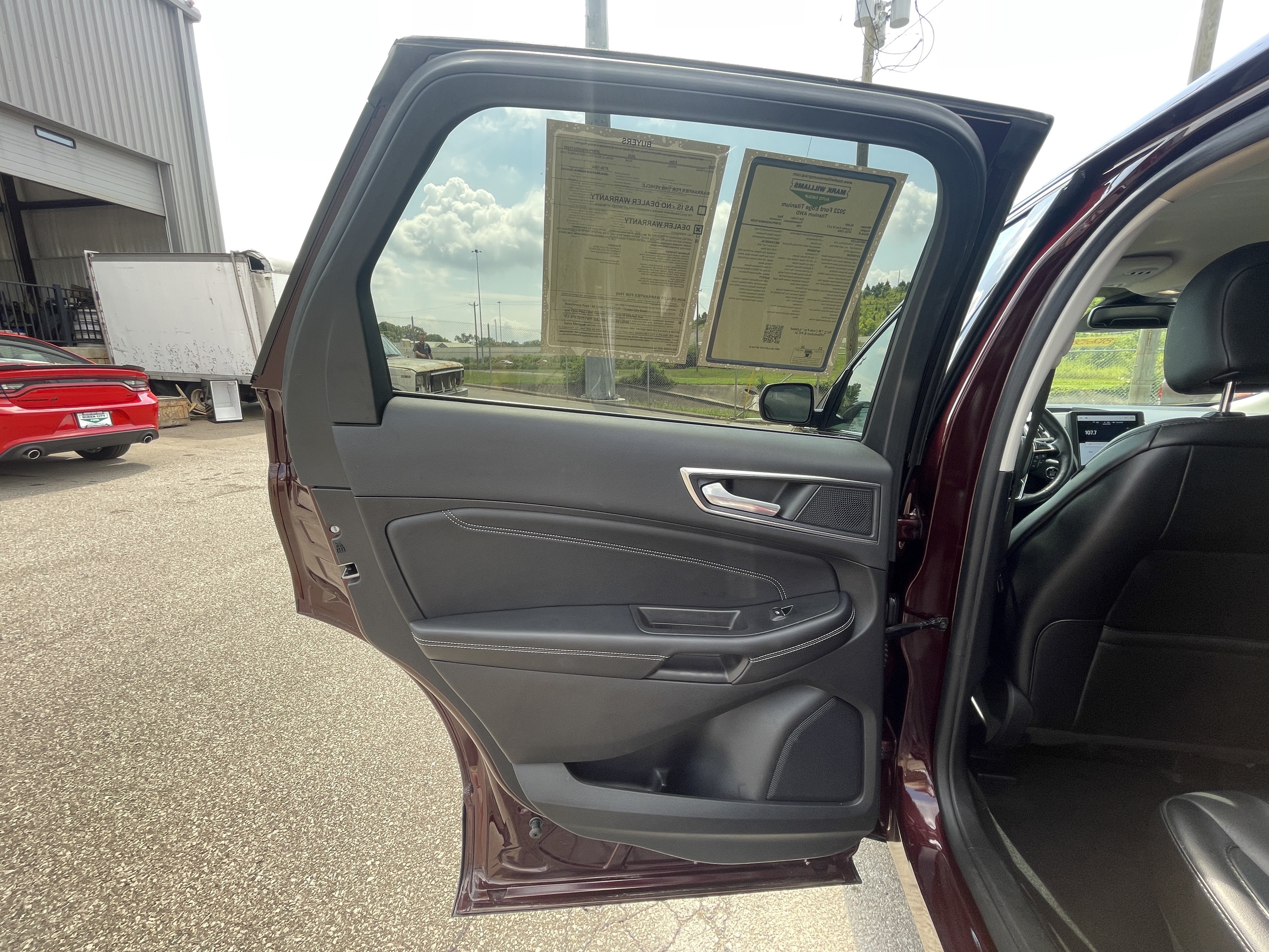 Certified 2022 Ford Edge Titanium AWD/4WD image 27