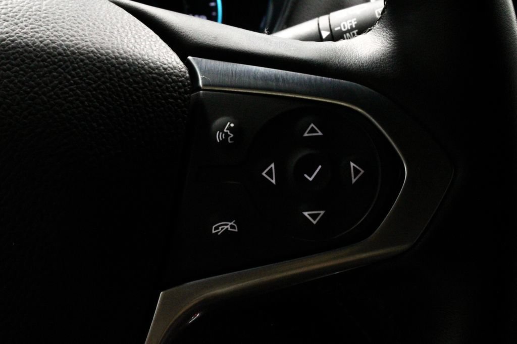 Used 2023 Chevrolet Traverse LT FWD image 30