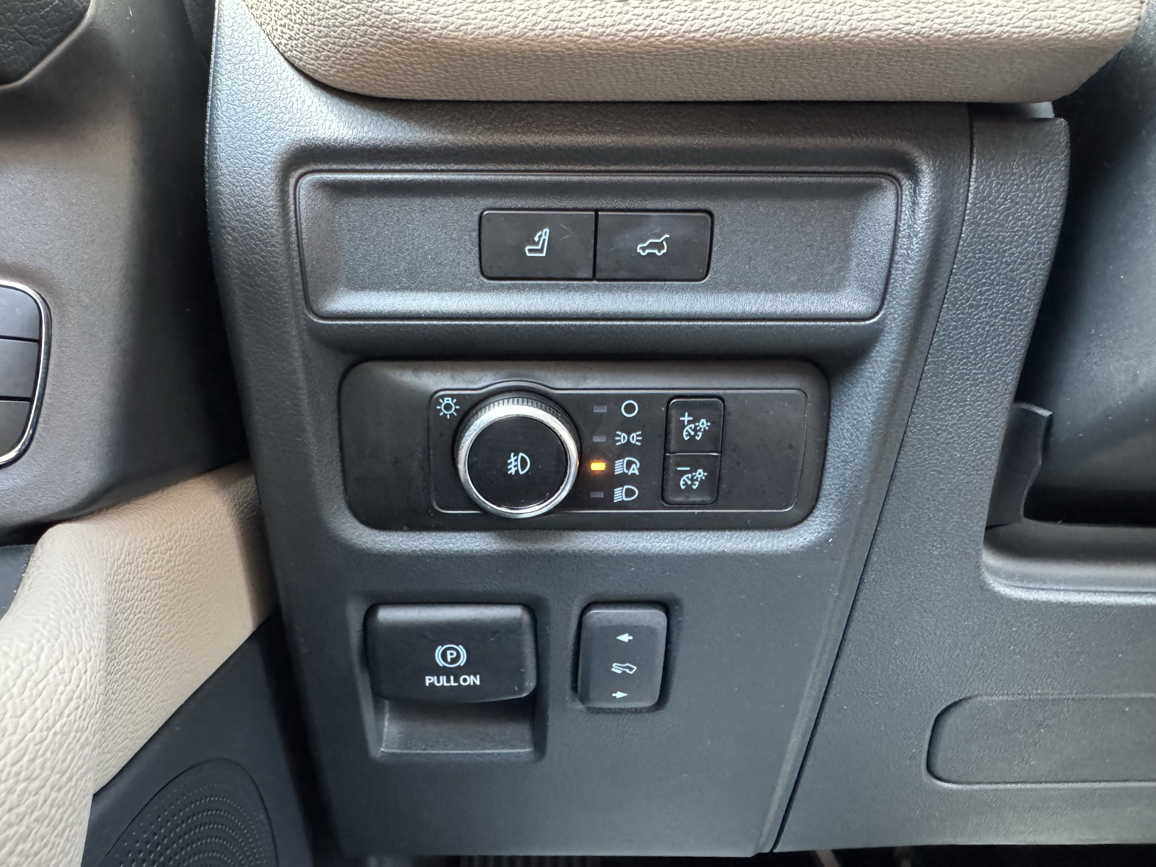 Certified 2023 Ford Expedition Limited RWD image 18