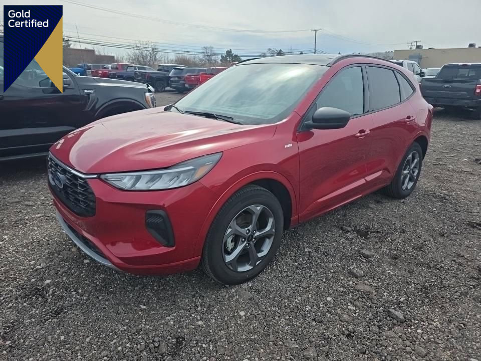 Certified 2023 Ford Escape ST-Line AWD/4WD image 1