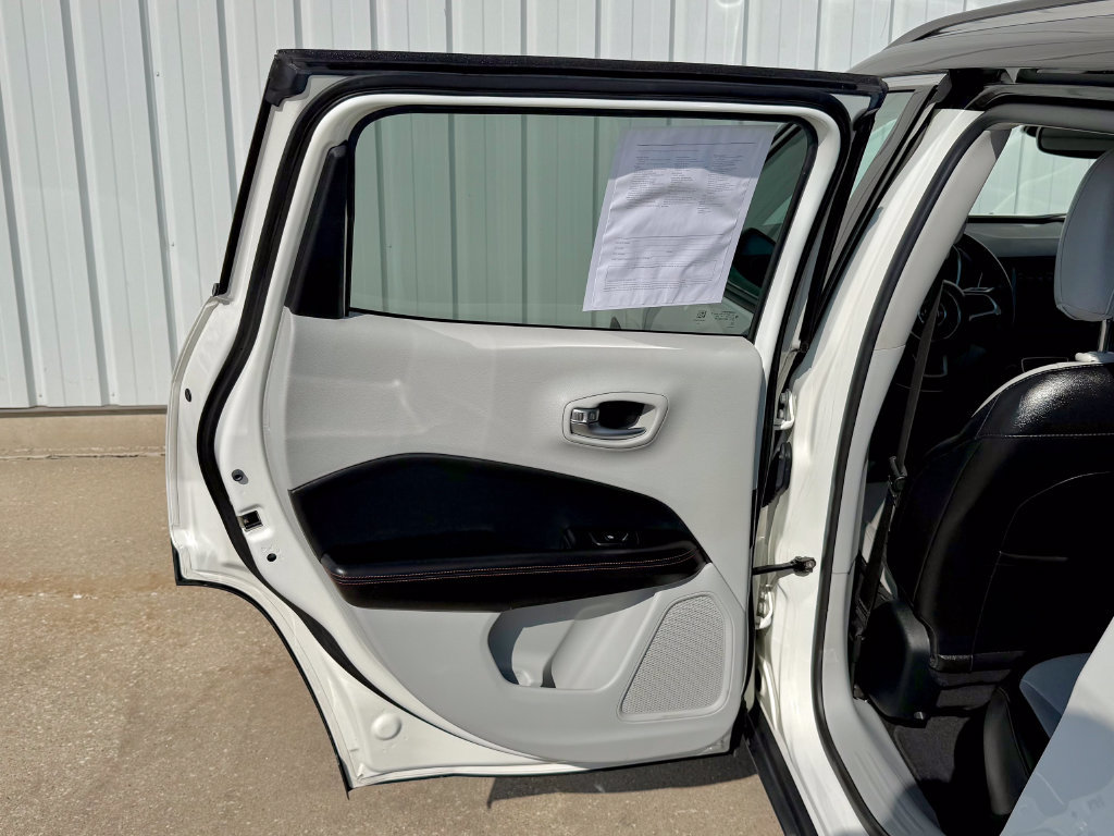 Used 2020 Jeep Compass Limited AWD/4WD image 15