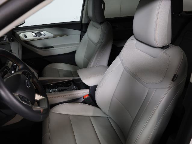 Certified 2025 Ford Explorer Active w/ Active Comfort Package image 8