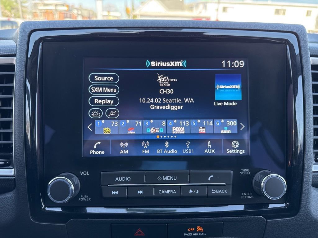 Used 2022 Nissan Frontier SV w/ Technology Package image 23