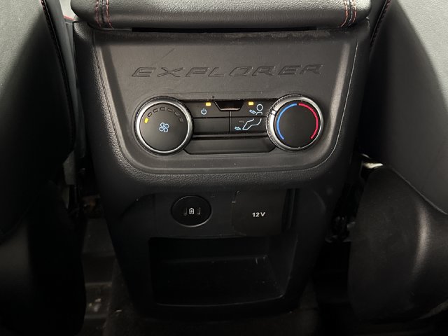 Certified 2025 Ford Explorer ST-Line w/ ST-Line Street Pack AWD/4WD image 18
