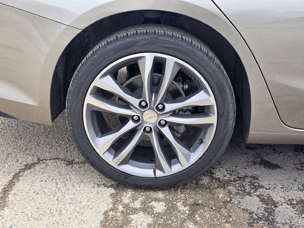 Used 2024 Chevrolet Malibu LT FWD image 12