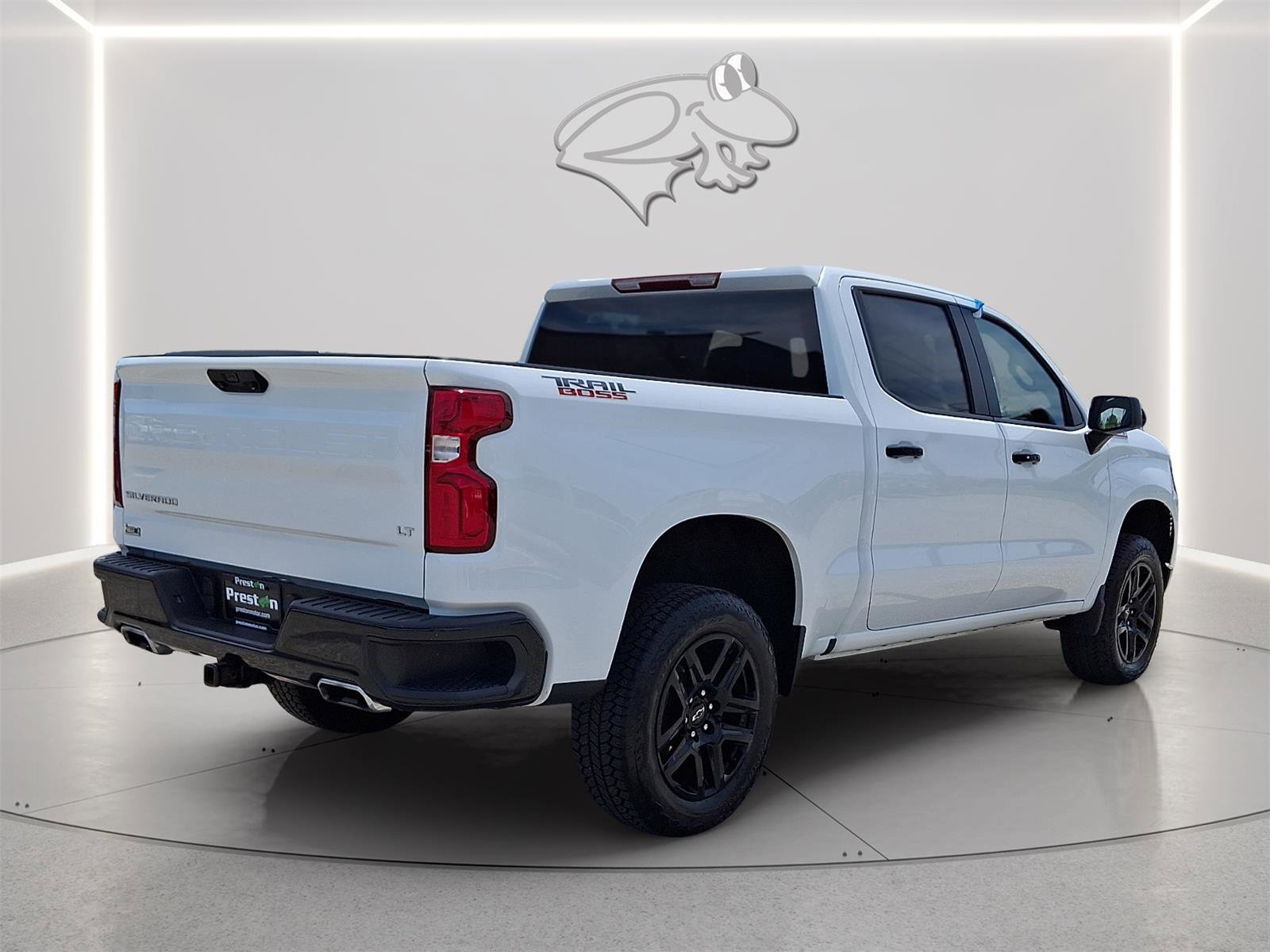 Used 2025 Chevrolet Silverado 1500 LT Trail Boss AWD/4WD image 5