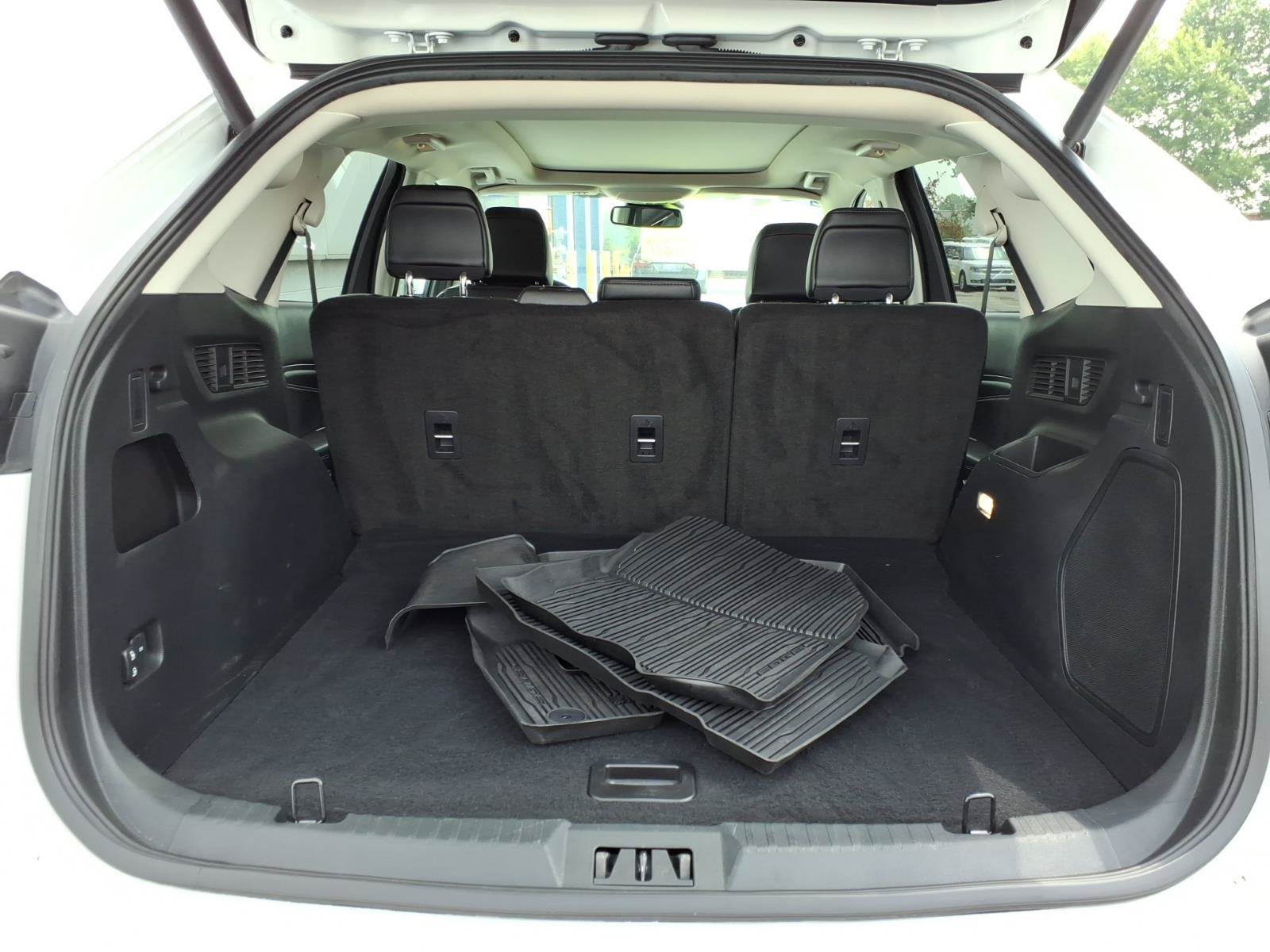 Certified 2024 Ford Edge Titanium AWD/4WD image 8