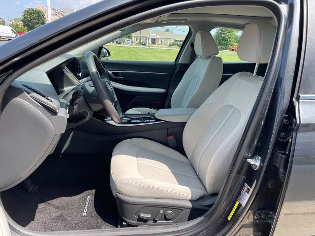 Used 2022 Hyundai Sonata SEL w/ Convenience Package FWD image 8