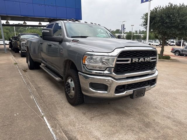 Used 2024 RAM 3500 Tradesman w/ Chrome Appearance Group AWD/4WD image 2