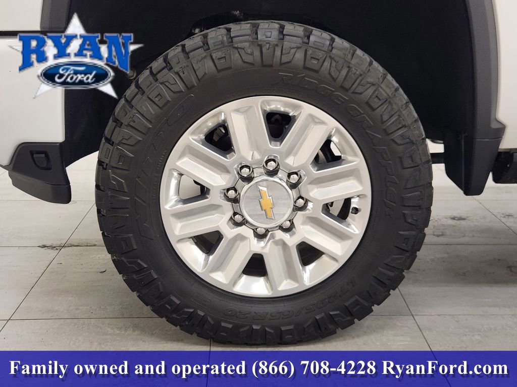 Used 2025 Chevrolet Silverado 2500 High Country image 7