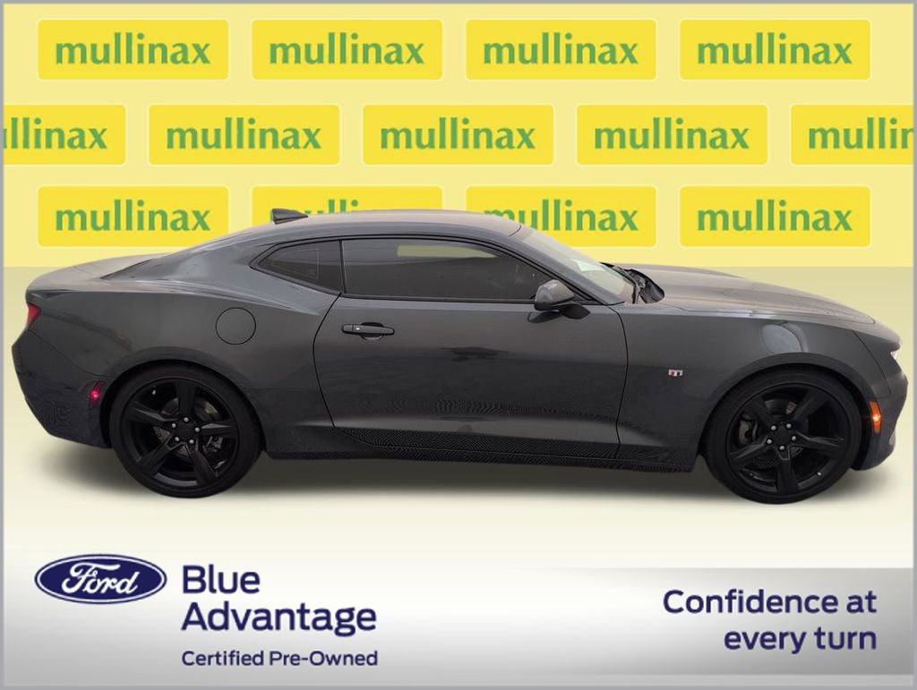 Used 2018 Chevrolet Camaro LT image 2
