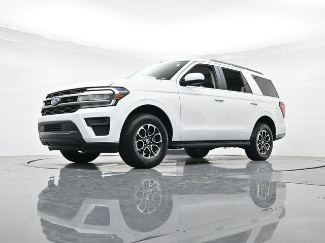 Certified 2024 Ford Expedition XLT RWD image 39