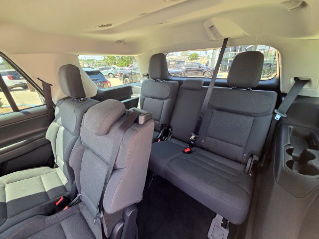 Certified 2025 Ford Expedition Active AWD/4WD image 5