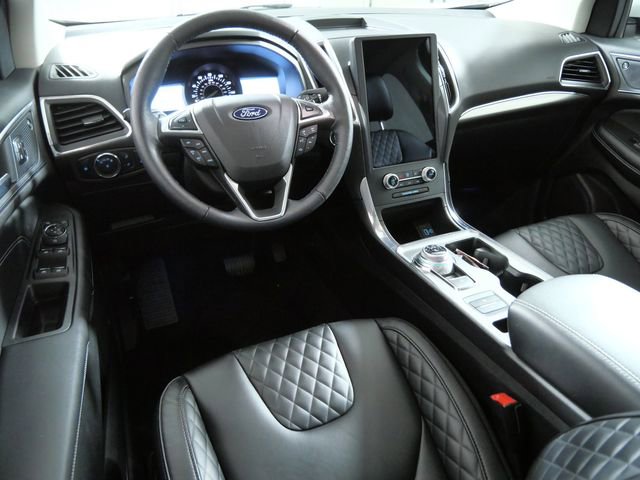 Certified 2023 Ford Edge Titanium w/ Class II Trailer Tow Package AWD/4WD image 4