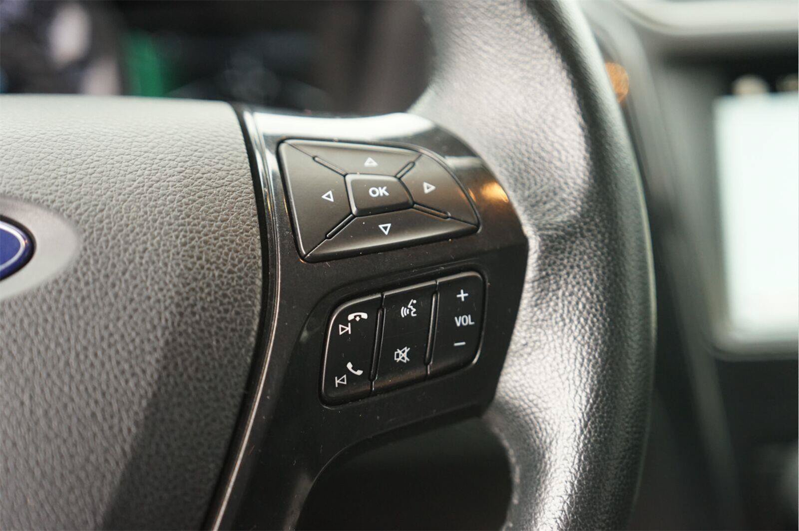 Certified 2019 Ford Explorer XLT w/ Equipment Group 201A FWD image 23