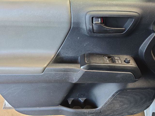 Used 2021 Toyota Tacoma SR w/ SR Convenience Package RWD image 17