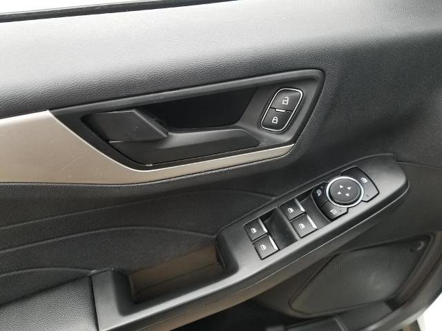 Certified 2022 Ford Escape SE w/ Cold Weather Package image 11