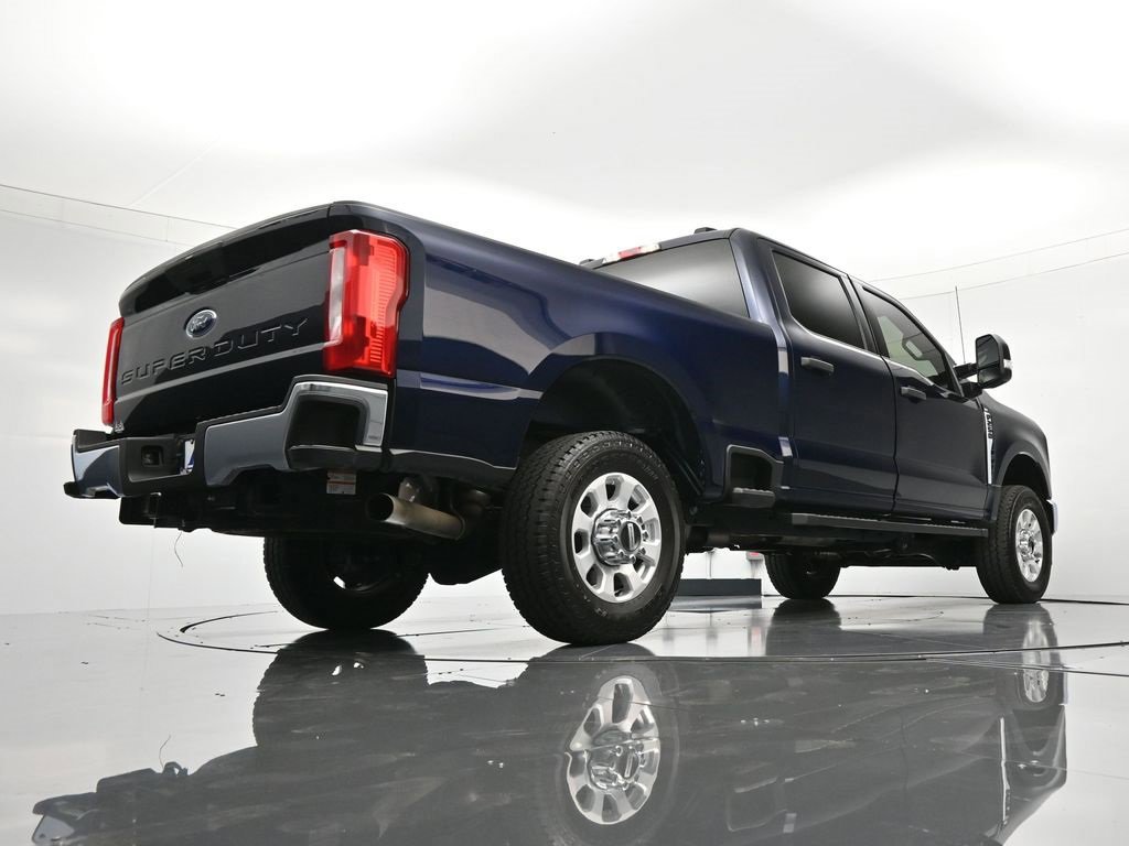 Certified 2024 Ford F250 XLT w/ FX4 Off-Road Package image 16