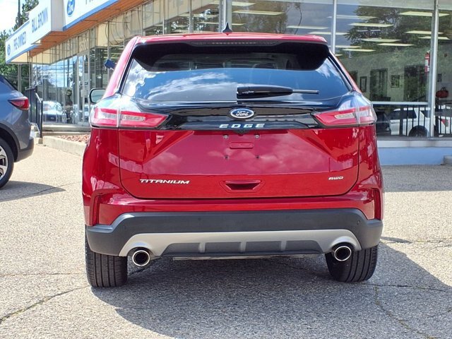 Certified 2024 Ford Edge Titanium AWD/4WD image 24