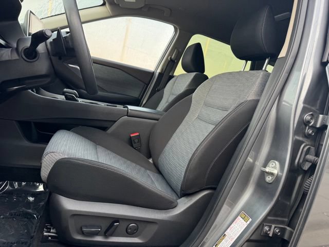 Used 2023 Nissan Rogue SV AWD/4WD image 5