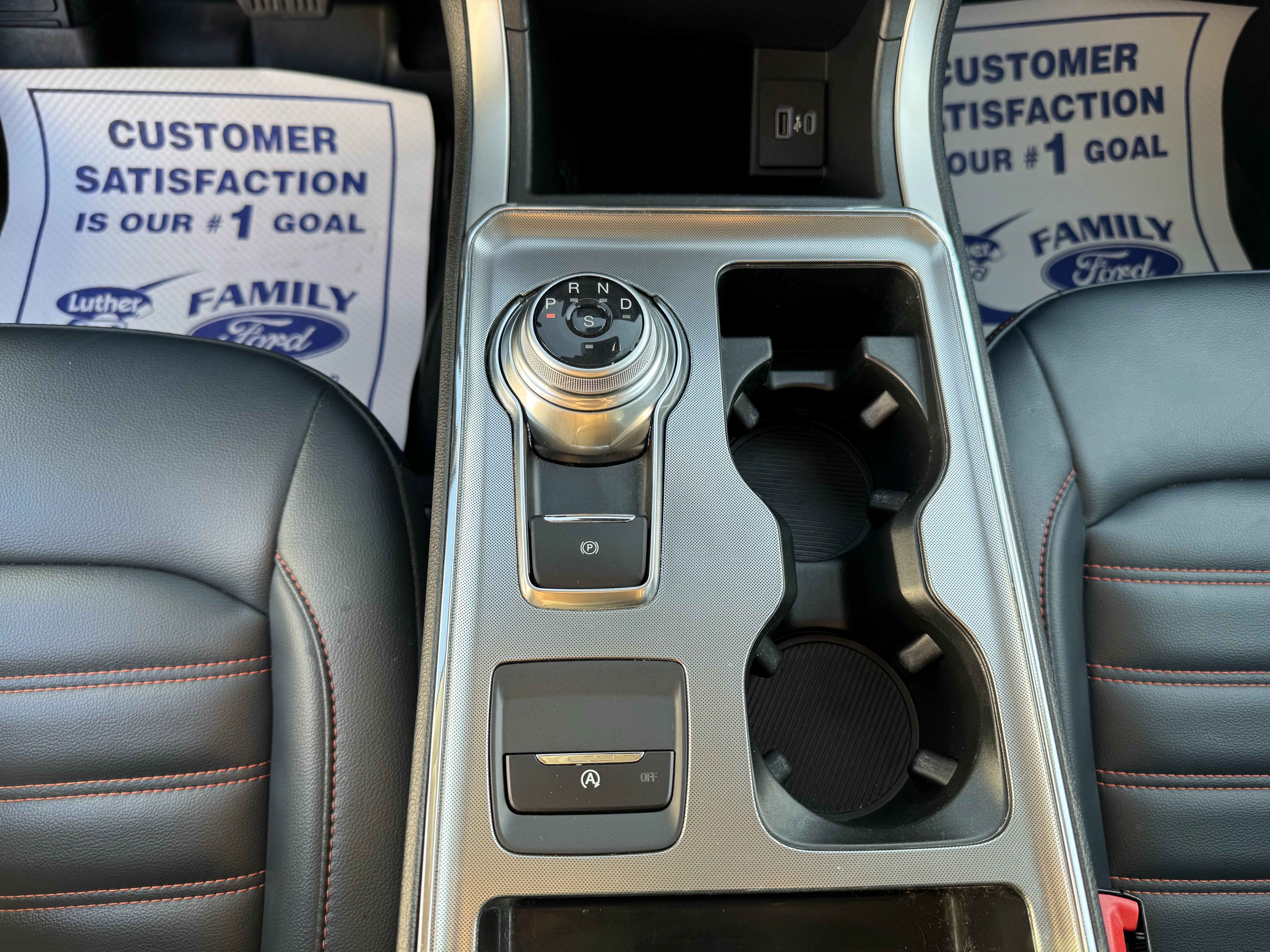 Certified 2024 Ford Edge SEL w/ Sport Appearance Package AWD/4WD image 16