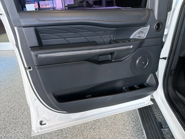 Certified 2022 Ford Expedition Max Platinum image 8