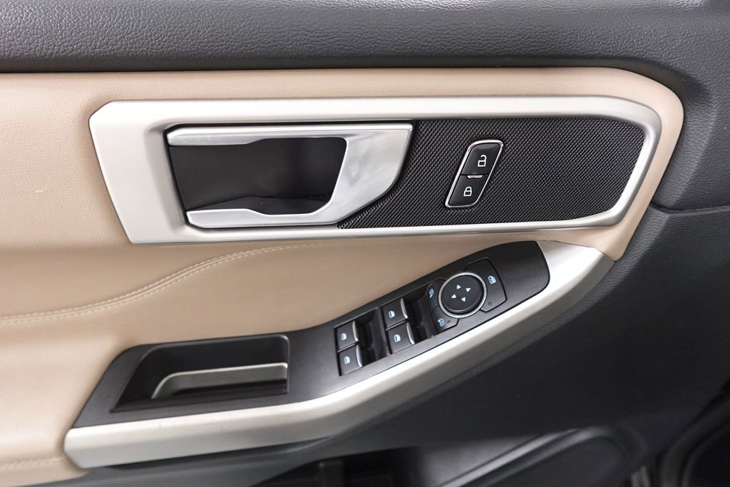 Certified 2023 Ford Explorer XLT w/ Equipment Group 202A image 9