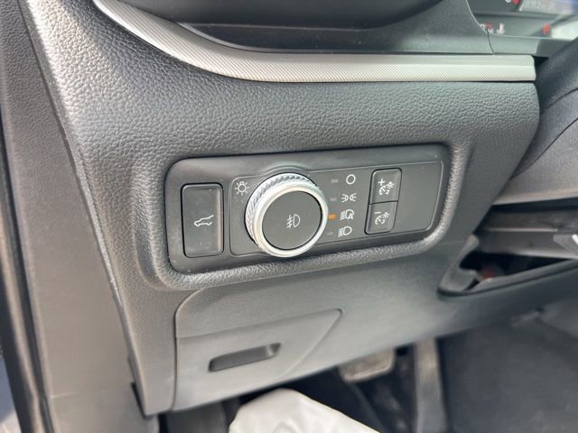 Certified 2021 Ford Explorer XLT w/ Equipment Group 202A image 9