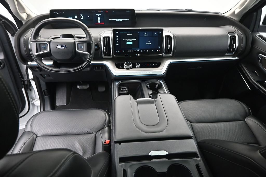 Certified 2025 Ford Expedition Platinum w/ Driver's Package AWD/4WD image 25