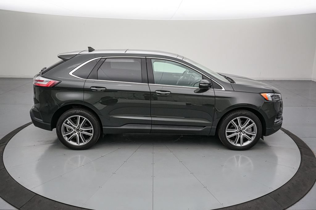 Certified 2024 Ford Edge Titanium w/ Equipment Group 301A AWD/4WD image 3