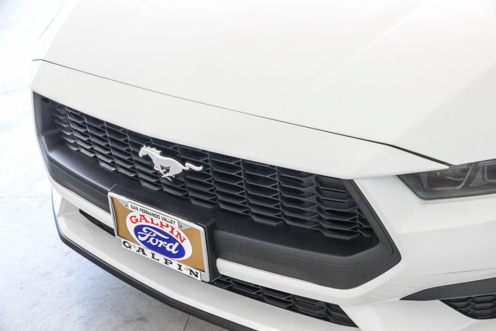 Certified 2026 Ford Mustang Coupe RWD image 10