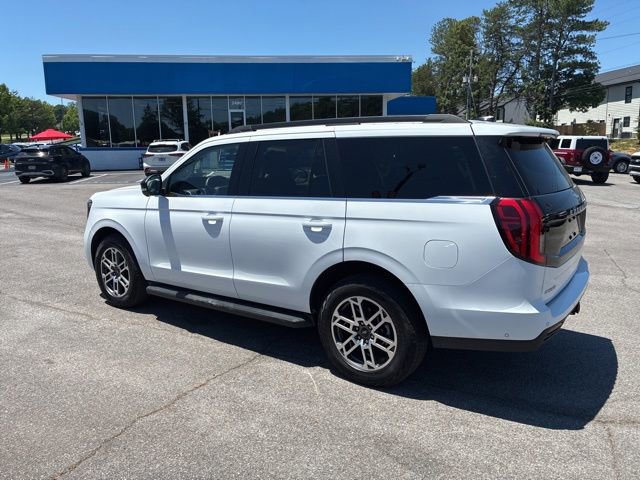 Certified 2025 Ford Expedition Active AWD/4WD image 7