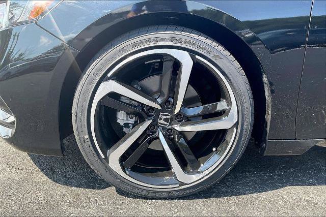 Used 2019 Honda Accord Sport image 9