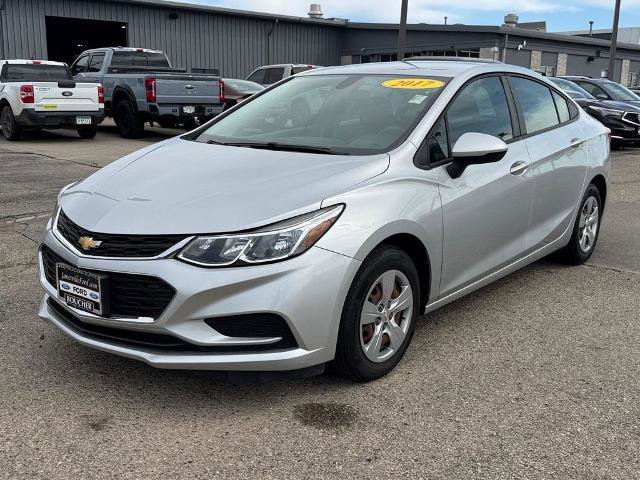 Used 2017 Chevrolet Cruze LS FWD image 2