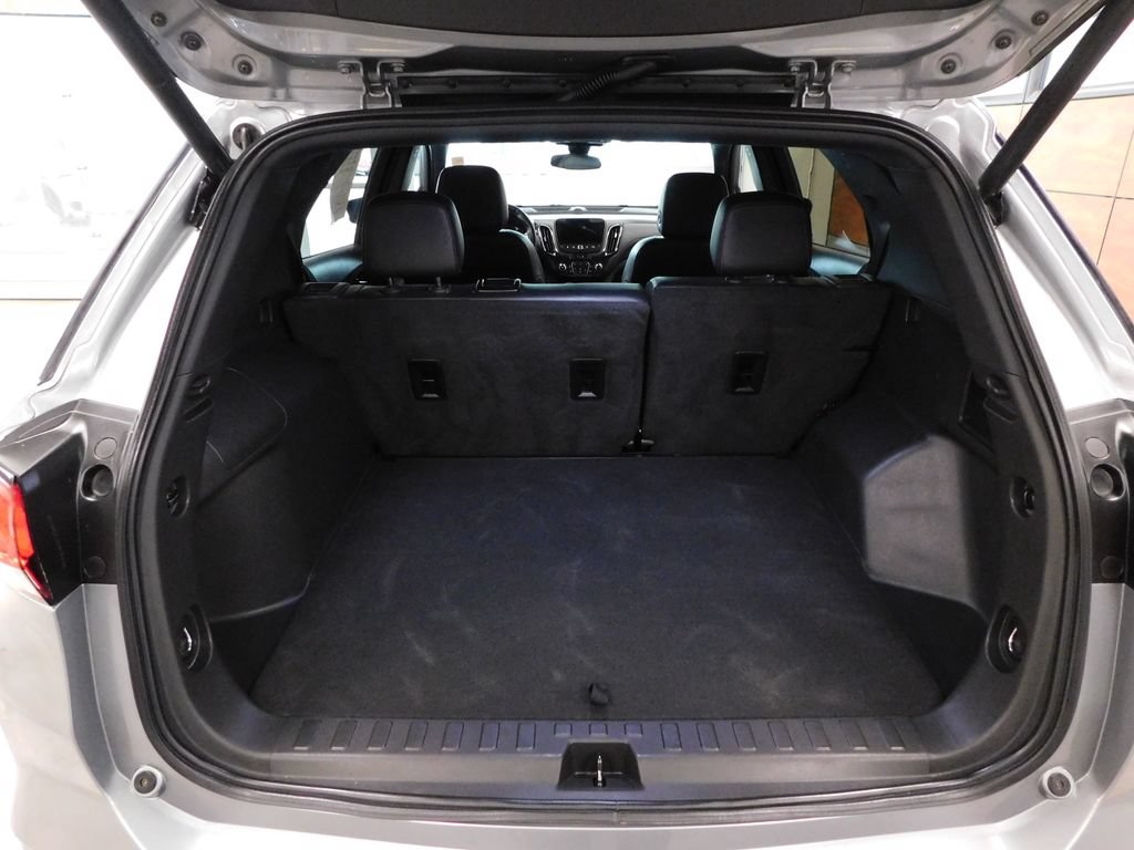 Used 2023 Chevrolet Equinox RS AWD/4WD image 35
