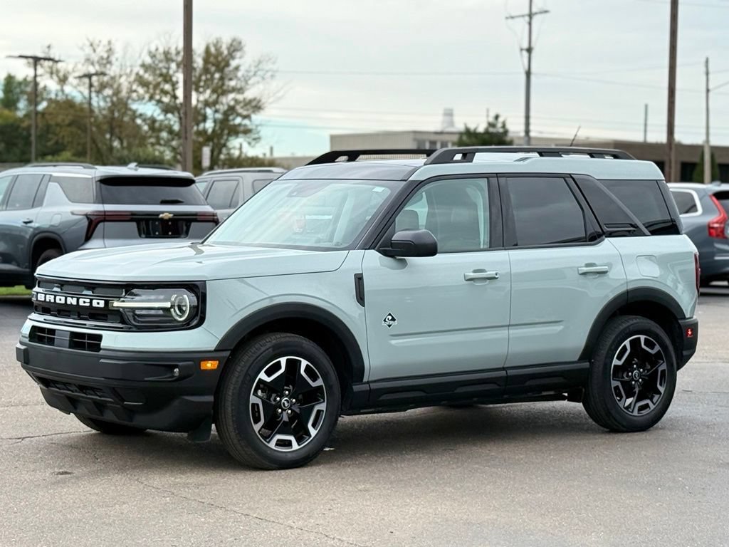 Certified 2023 Ford Bronco Sport Outer Banks w/ Tech Package AWD/4WD image 38