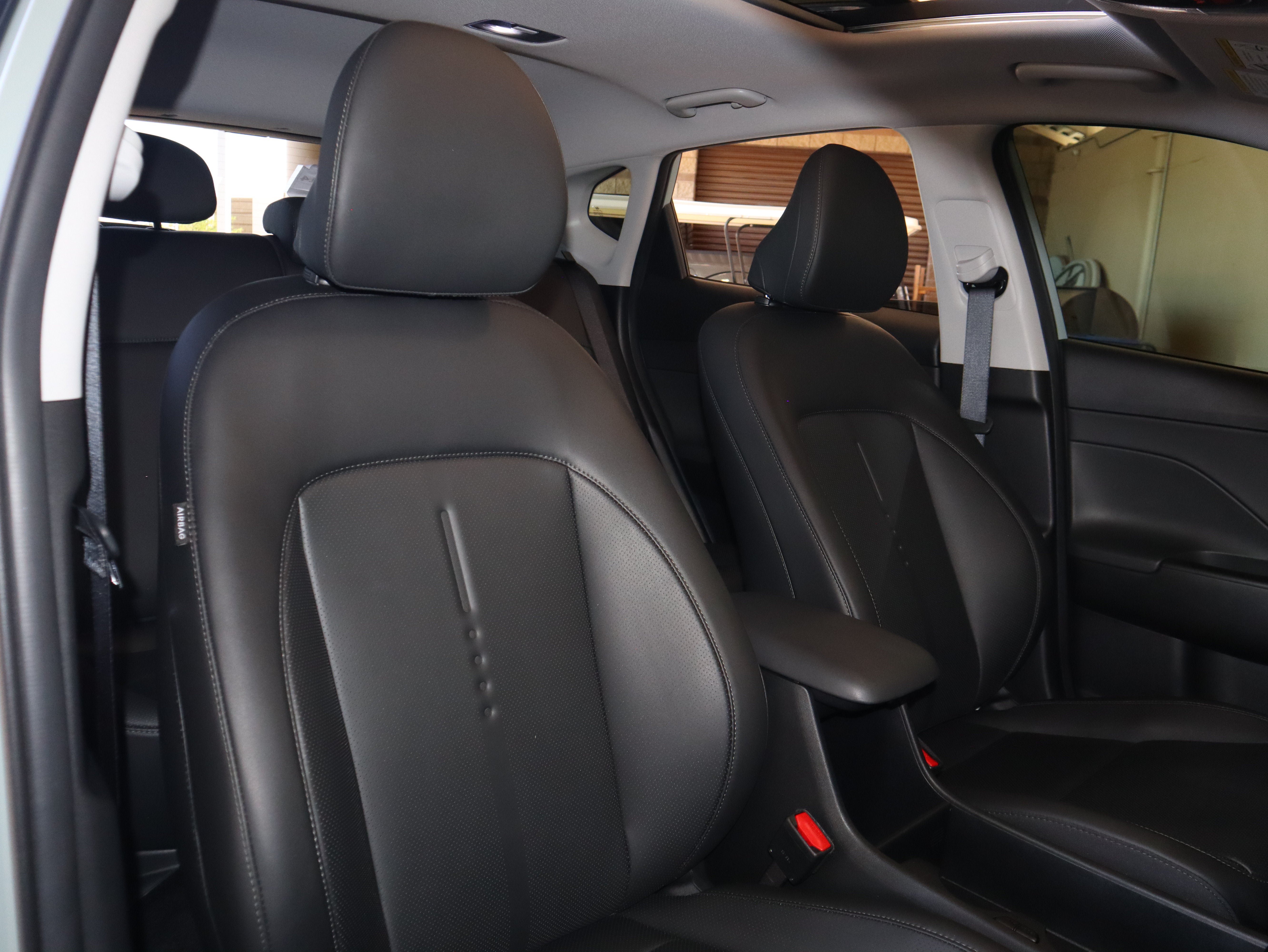 Used 2024 Hyundai Kona Limited AWD/4WD image 43