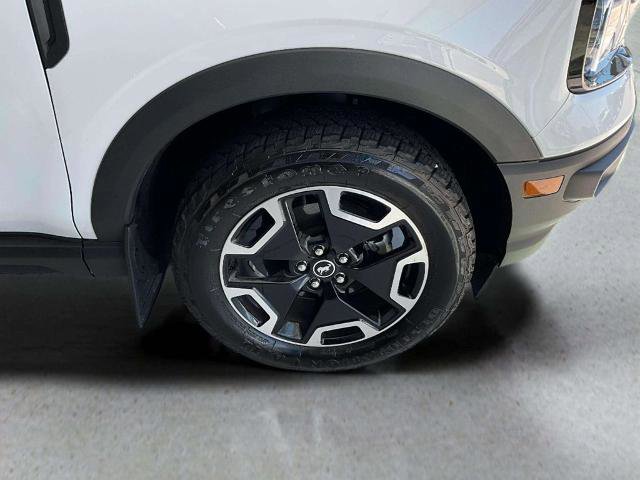 Certified 2021 Ford Bronco Sport Outer Banks w/ Outer Banks Package AWD/4WD image 33