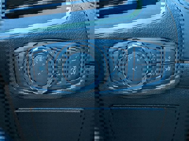 Certified 2022 Ford Edge ST-Line image 18