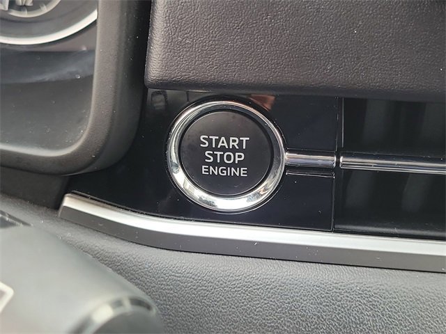 Used 2022 Mitsubishi Outlander SE image 17