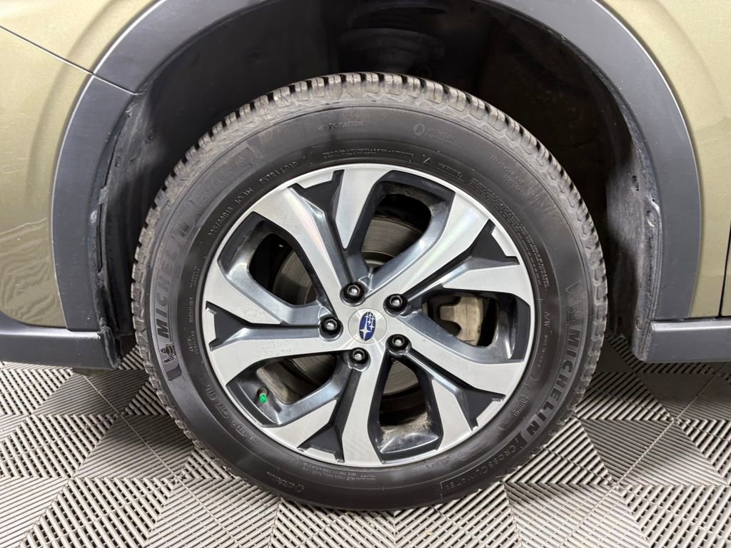 Used 2022 Subaru Outback Touring image 11
