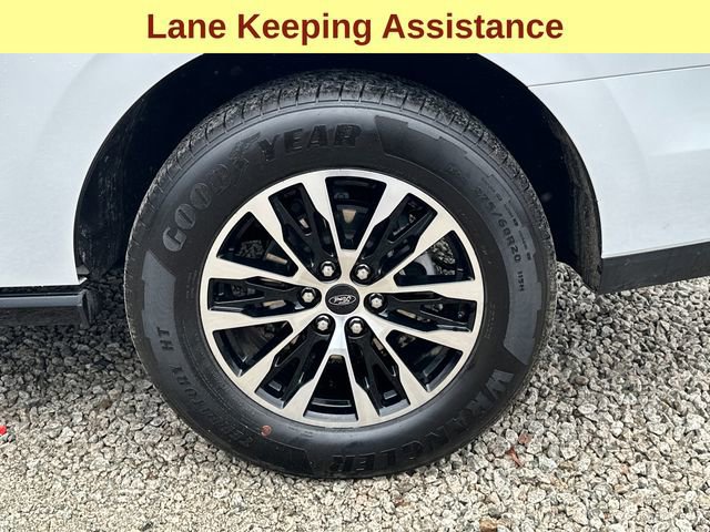 Certified 2025 Ford Expedition Platinum image 14