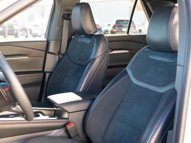 Certified 2025 Ford Explorer ST image 19