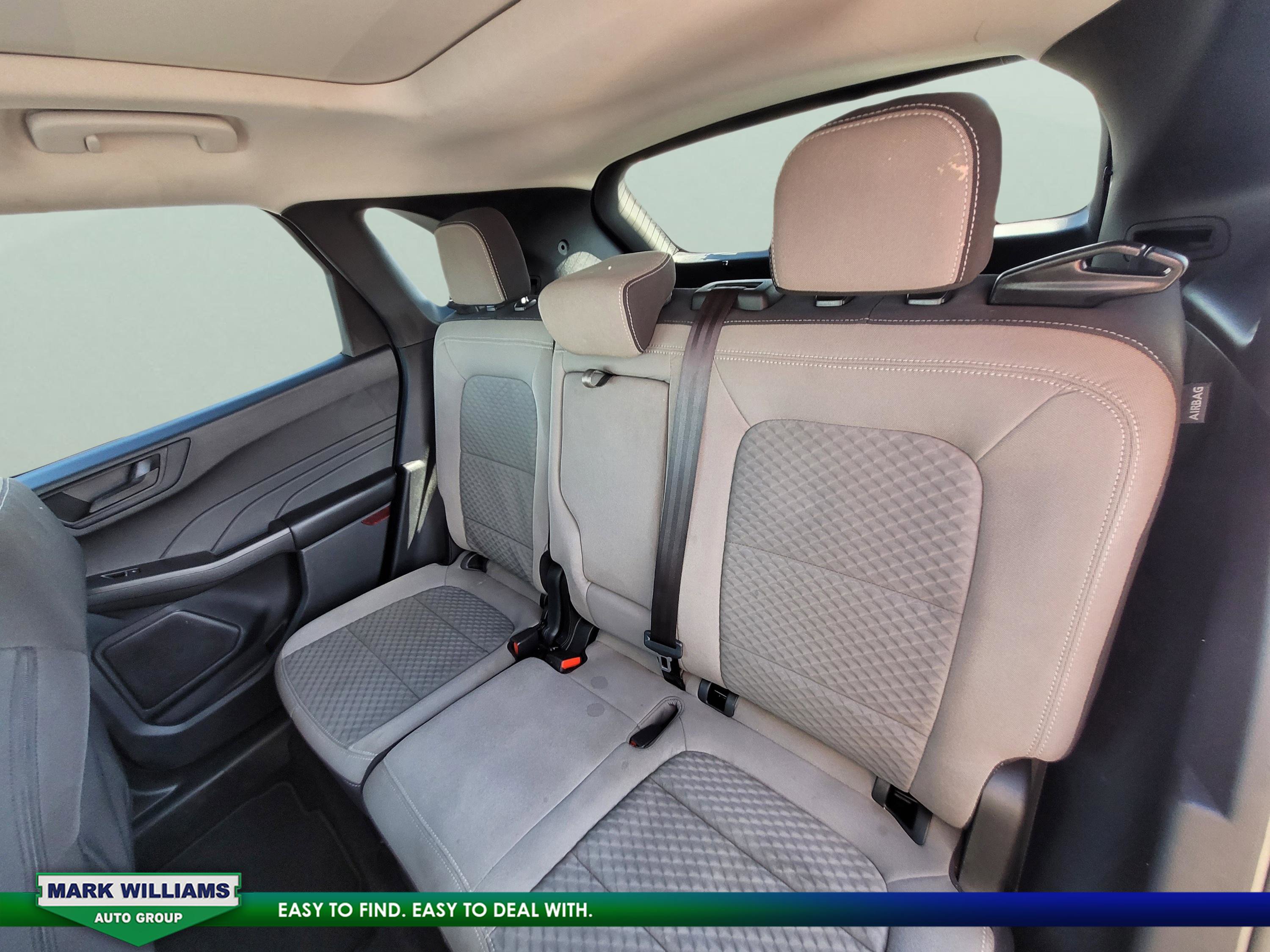 Certified 2022 Ford Escape SE w/ SE Sport Appearance Package image 18