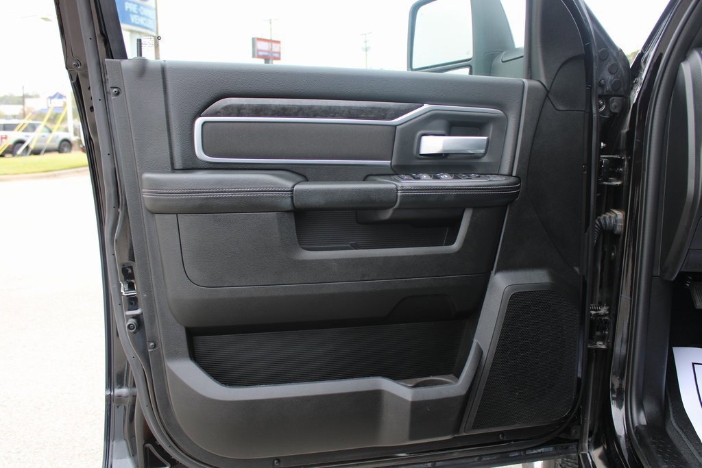 Used 2024 RAM 2500 Big Horn w/ Level 2 Equipment Group image 19